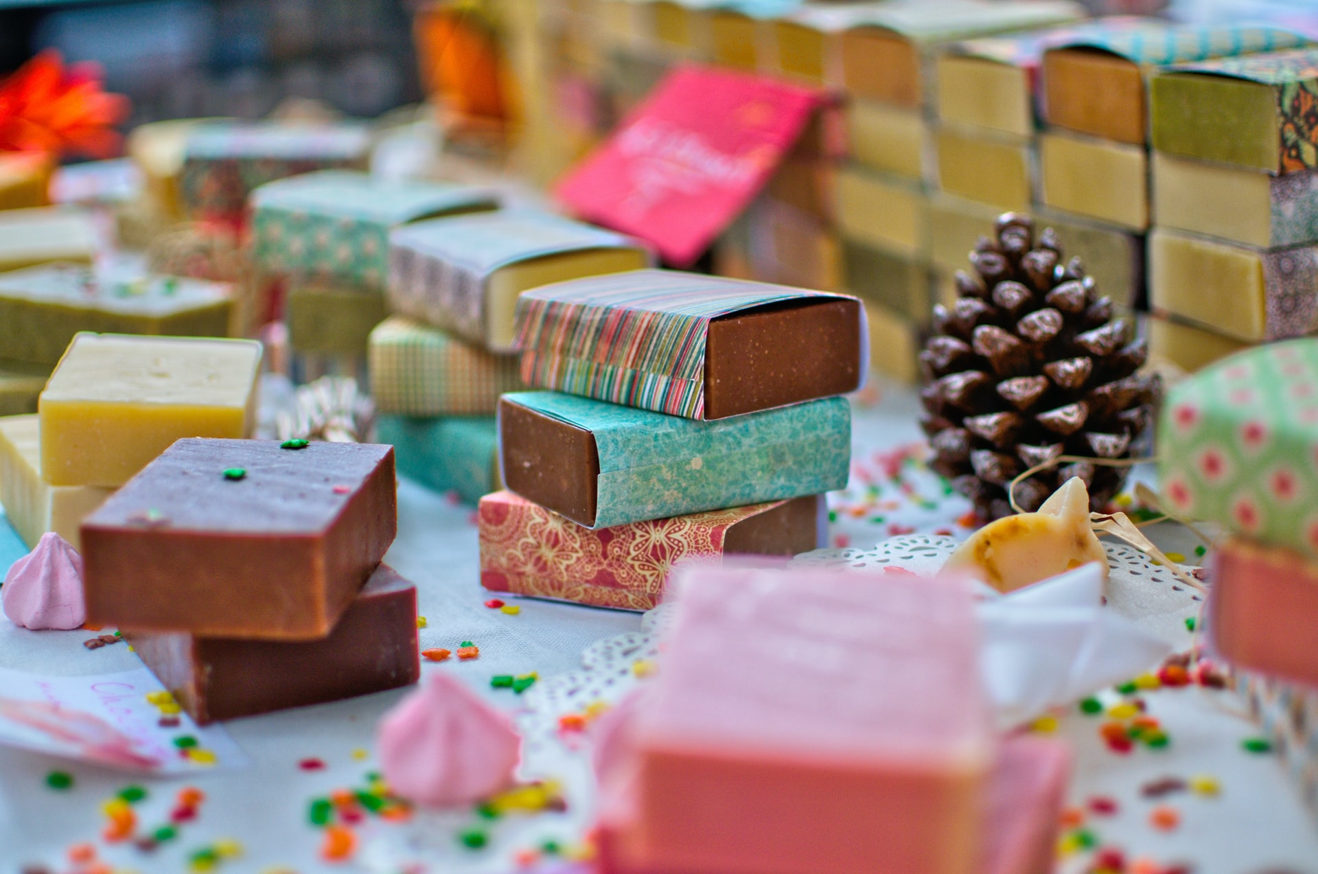 Top Reasons Why Handmade Soaps Are 100 Times Better Than Commercial Ones