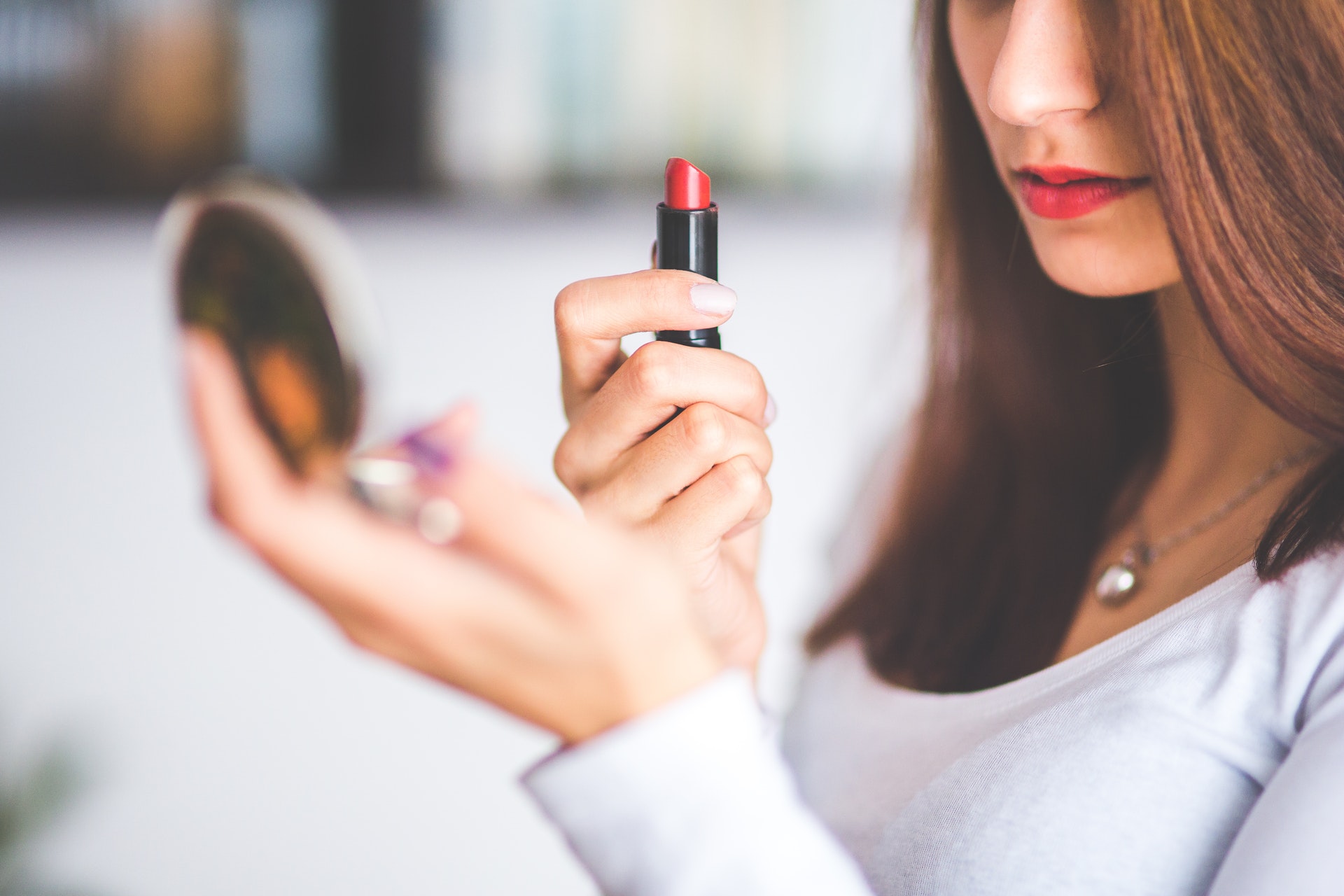 7 Underrated Blunders To Avoid To Save Your Lipstick Business